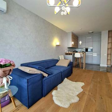 Предславинська вул., 53