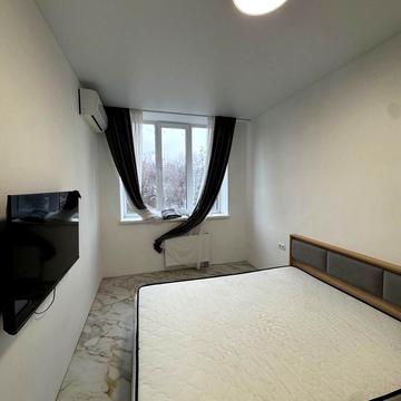 Нововокзальна вул., 69