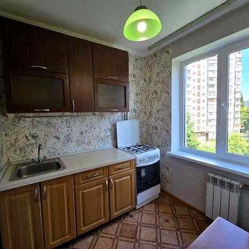 Продаж ВЛАСНИК!  2 кімнатна квартира вул.Якуба Коласа 6