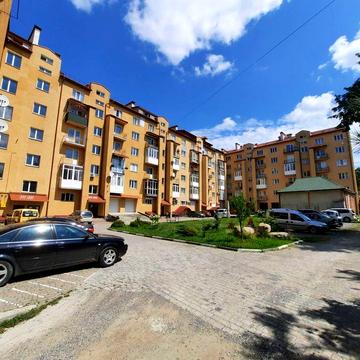 Продаю 3 к. кв-студіо по М. Підгірянки (Центр) Новобудова. Сирець