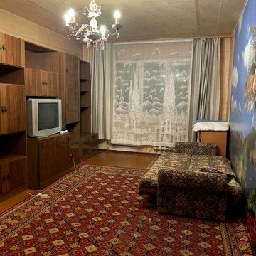 Оболонь Озерна 4 Оренда каартира 3 поверх!