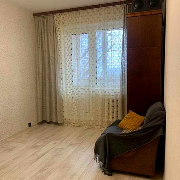 Райдужний. Оренда однокімнатної квартири на вул. Райдужна, 45.