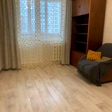 Райдужний. Оренда однокімнатної квартири на вул. Райдужна, 45.