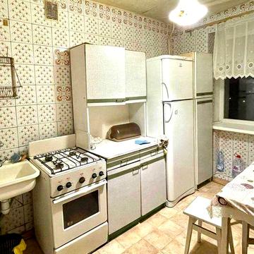 Продаж 3 кімнатної квартири в районі Холодна Гора.