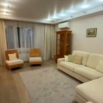 Володимира Івасюка просп. (Героїв Сталінграду), 16-Г