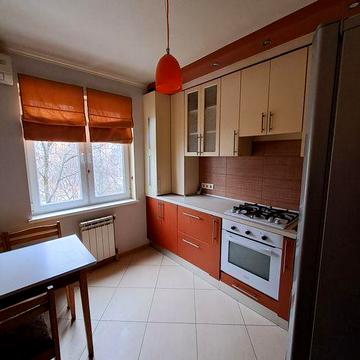 Продам 2 кімнатну квартиру недалеко від ТЦ Токіо в новому районі