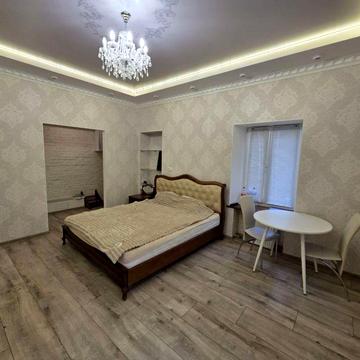 Продам 1к Декабристов 9