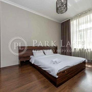 2к Коновальця Печерськ Сталінка Велика Васильківська Палац України