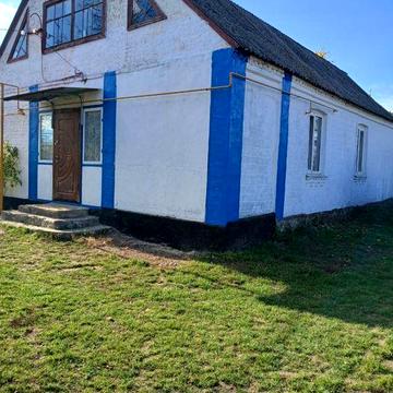 Продається будинок у с.Озірна