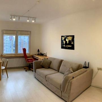 Єлизавети Чавдар вул., 28