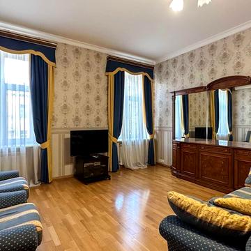 Лютеранська вул., 4