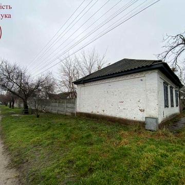 Продаж / будинок під реконструкцію