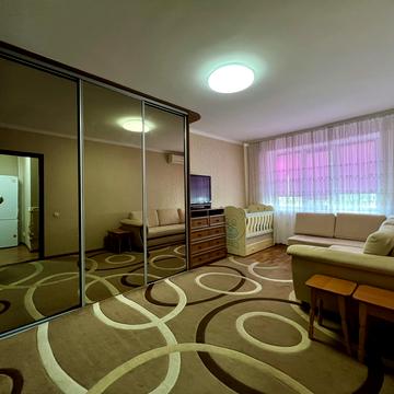 Смілянська вул., 13