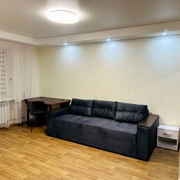 Русанівська Набережна 8/1