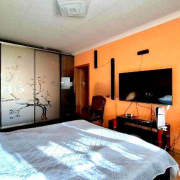 Затишна 2-кімнатна квартира 50 м² просп. Червоної Калини 21-А