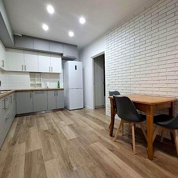 Львівська вул., 15