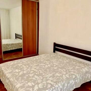 Лесі Українки бульв., 19