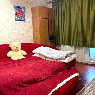 3кімнатна каартира на Озерній з квадратним холом