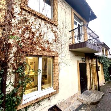 Патріотів вул.