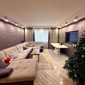 Продаж дворівневого пентхауса , вул Героїв Майдану . Без комісії .