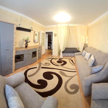 Червоної Калини просп. (Володимира Маяковського), 68