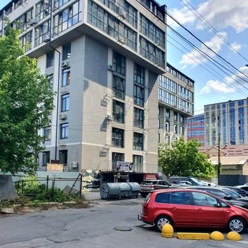 Камянська вул. (Дніпродзержинська), (Будинок 1)