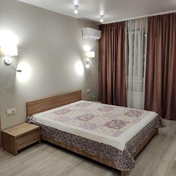 Миколи Руденка бульв. (Кольцова), 8 BOX