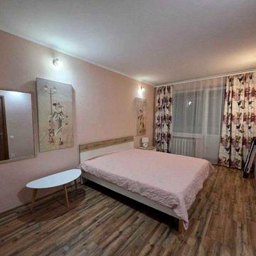 Оренда 2-кімнатної квартири. Центр-центр.