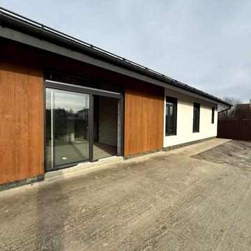 Будинок на 10 сотках, 107 м2 3 кімнати , гардеробна. Раківка