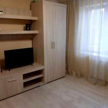 Продам 1 комнатную  квартиру ,Харьковских Дивизий 19/