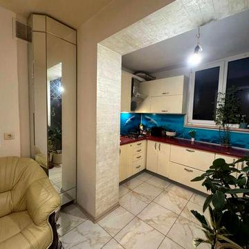 Каскад .продам трьохкімнатну квартиру, власник ЖК Вамбуд