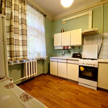 Продаж 2кмн квартири, р-н пл. Маяковського (213-249-945)