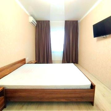 Львівська вул., 17