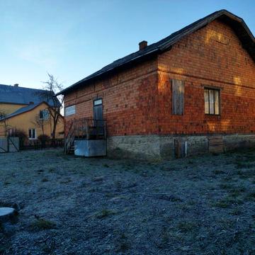 Продам терміново будинок з власною землею