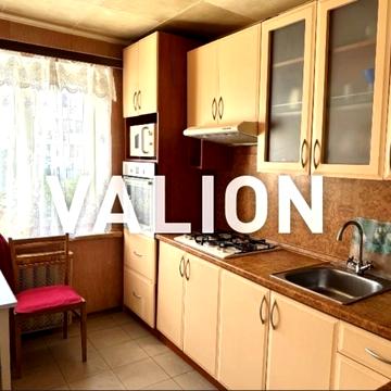 Малокитаївська вул., 7