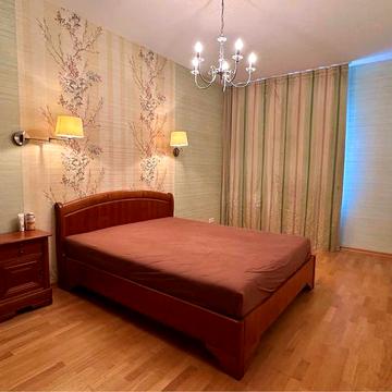 Сдам двухкомнатную квартиру на Космической