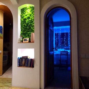 Продам або здам 2 кім кв в центрі дуже тепла! Меблі заходь та живи