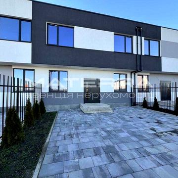 Продаж капітального таунхауса 163м2 у с. Тарасівка біля КМ «Грін Хілс»