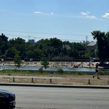 Здам квартиру біля озера