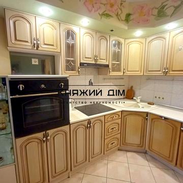 Бориса Гмирі вул., 6