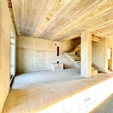 Продаж цегляний новозбудований котедж в м. Стрий