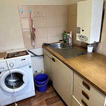 Фурманова 1 кімнатна квартира, світло не вимикають