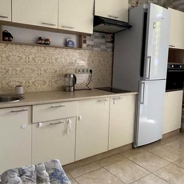 Ярослава Гашека бульв., 20