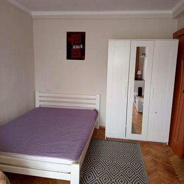 Однокімнатна квартира, вул. А. Малишко 17, Метро Дарниця 10 хвилин