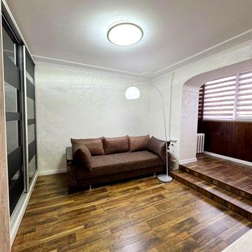 Продається 1-кімнатна квартира з ремонтом