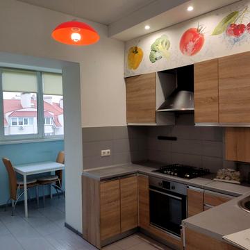 Богдана Хмельницького вул., 9-Б