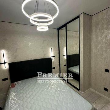 Продаж 1к Квартира Академіка Сахарова вулиця