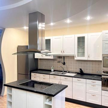 Антоновича вул. (Горького), 140