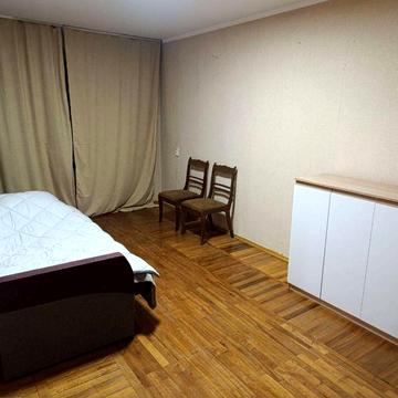 Оренда 2к квартири Вишенька, проспект Космонавтів.