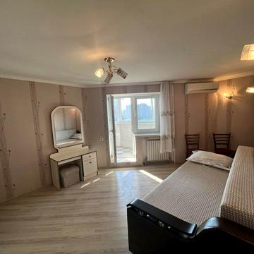 Світлий пров., 3